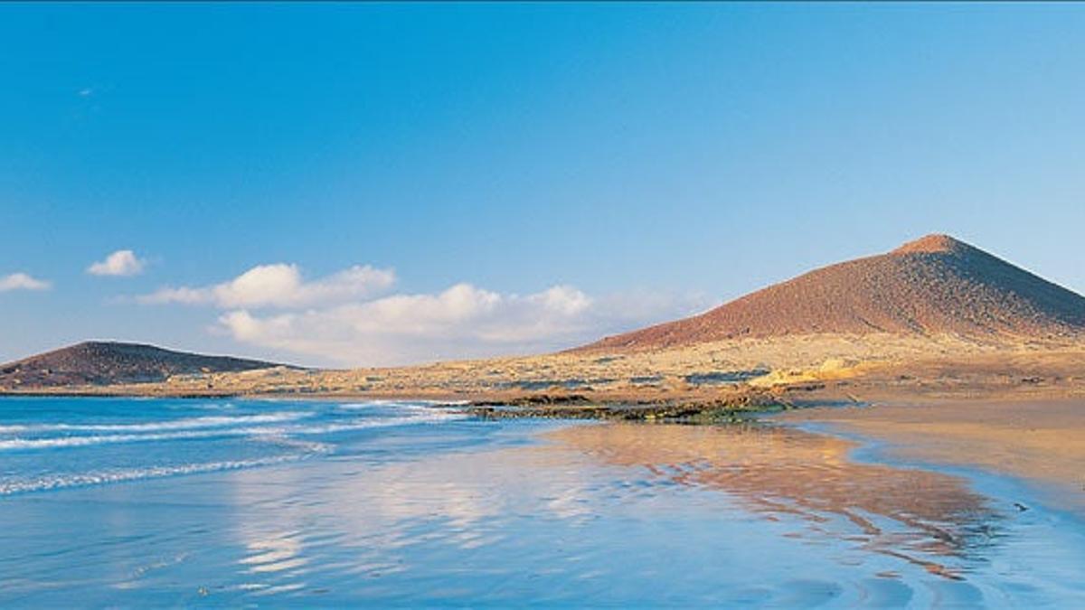 La Corriente Fría de Canarias y los vientos alisios posibilitan que sus temperaturas se mantengan e