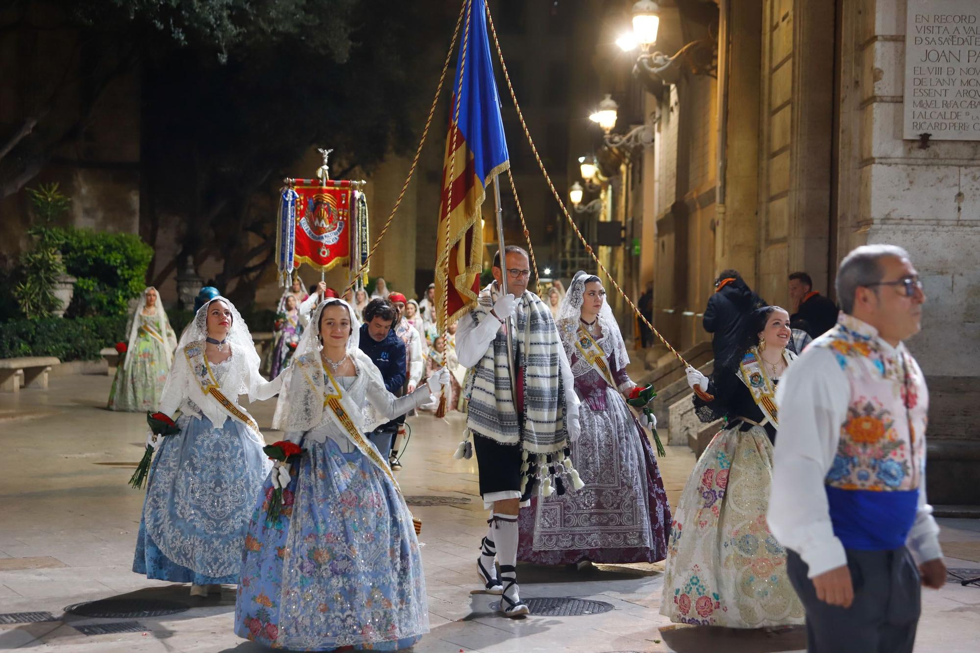 Búscate en el segundo día de la Ofrenda en la calle San Vicente entre las 24 y la 1 horas