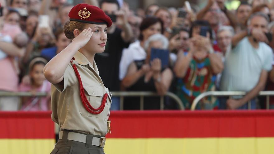 La princesa Leonor jura bandera en la Academia General Militar de Zaragoza