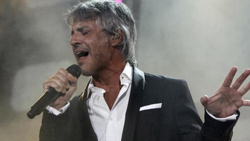 Sergio Dalma, durante una actuación