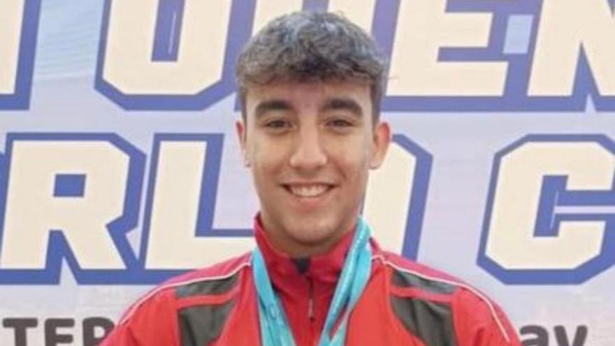 Manuel Pérez, medalla de oro en la World Cup de Turquía de Kickboxing