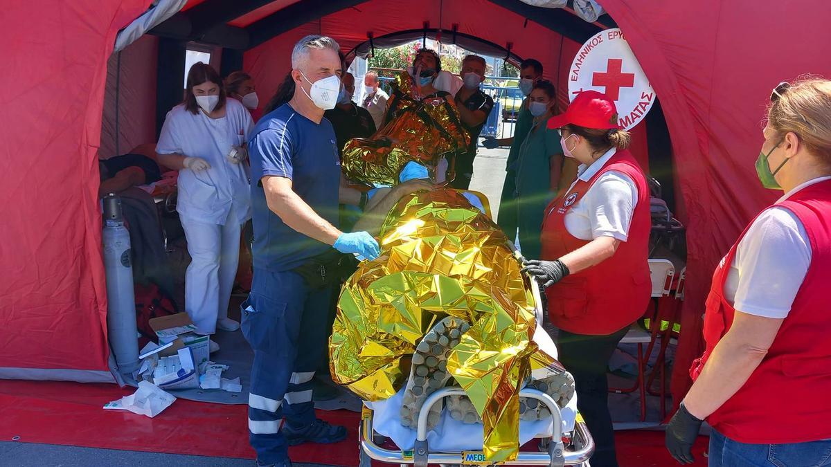 Mueren al menos 59 migrantes en un naufragio ante la costa de Grecia.