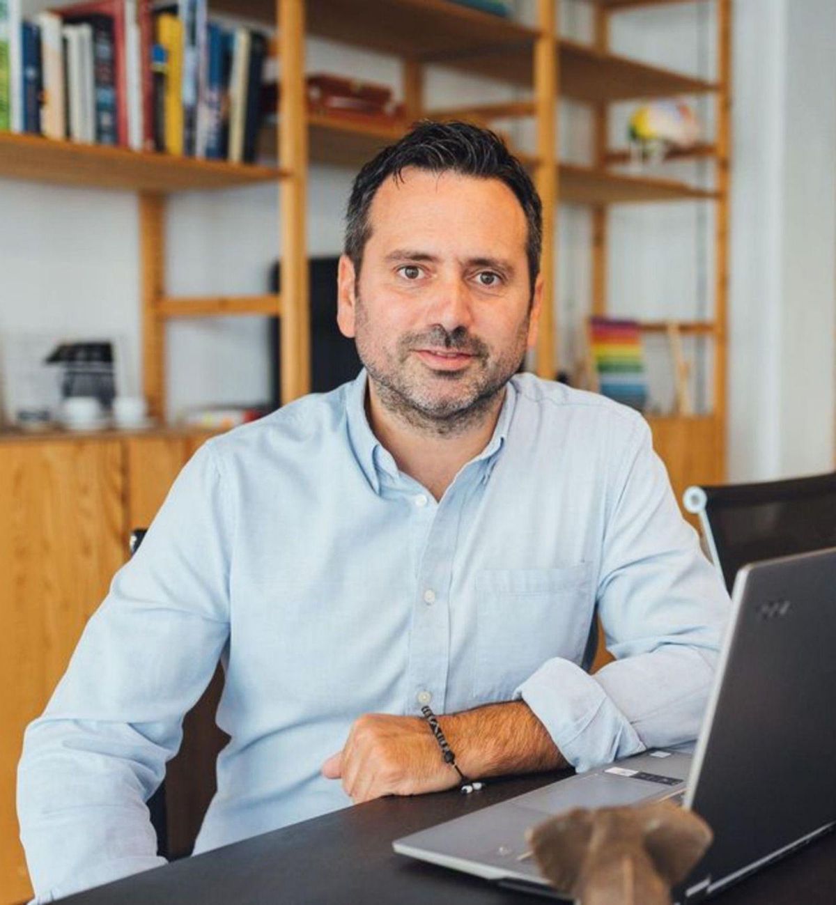 Álvaro Bilbao, neuropsicòleg: "La confiança del teu fill no es construeix dient-li tota l’estona com és de llest"