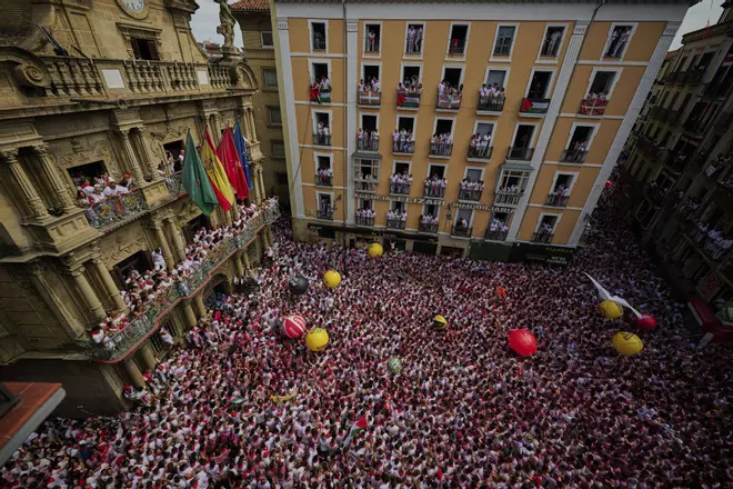 El chupinazo de los Sanfermines 2025, en imágenes