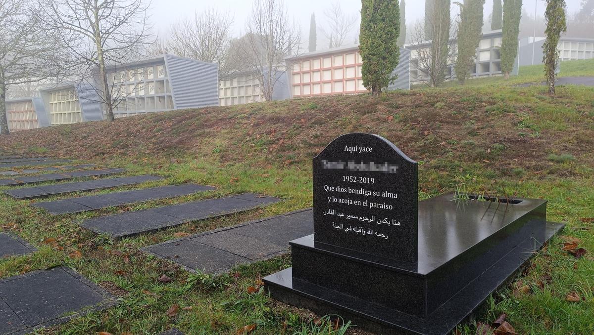 Enterramiento musulmán en el cementerio municipal de Ames