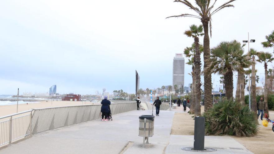 L&#039;estat de la mar i el vent, al Front Marítim de Barcelona