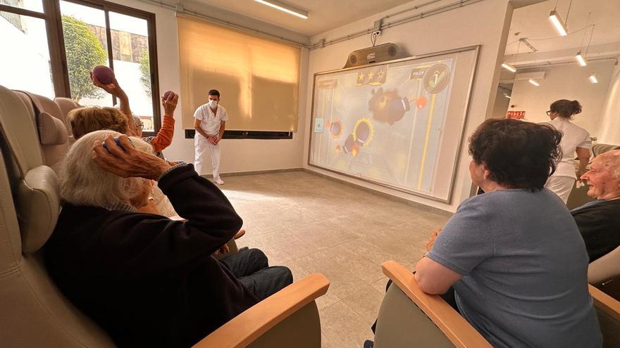 La Laguna Center Transforms Elderly Care Through Family Partnership