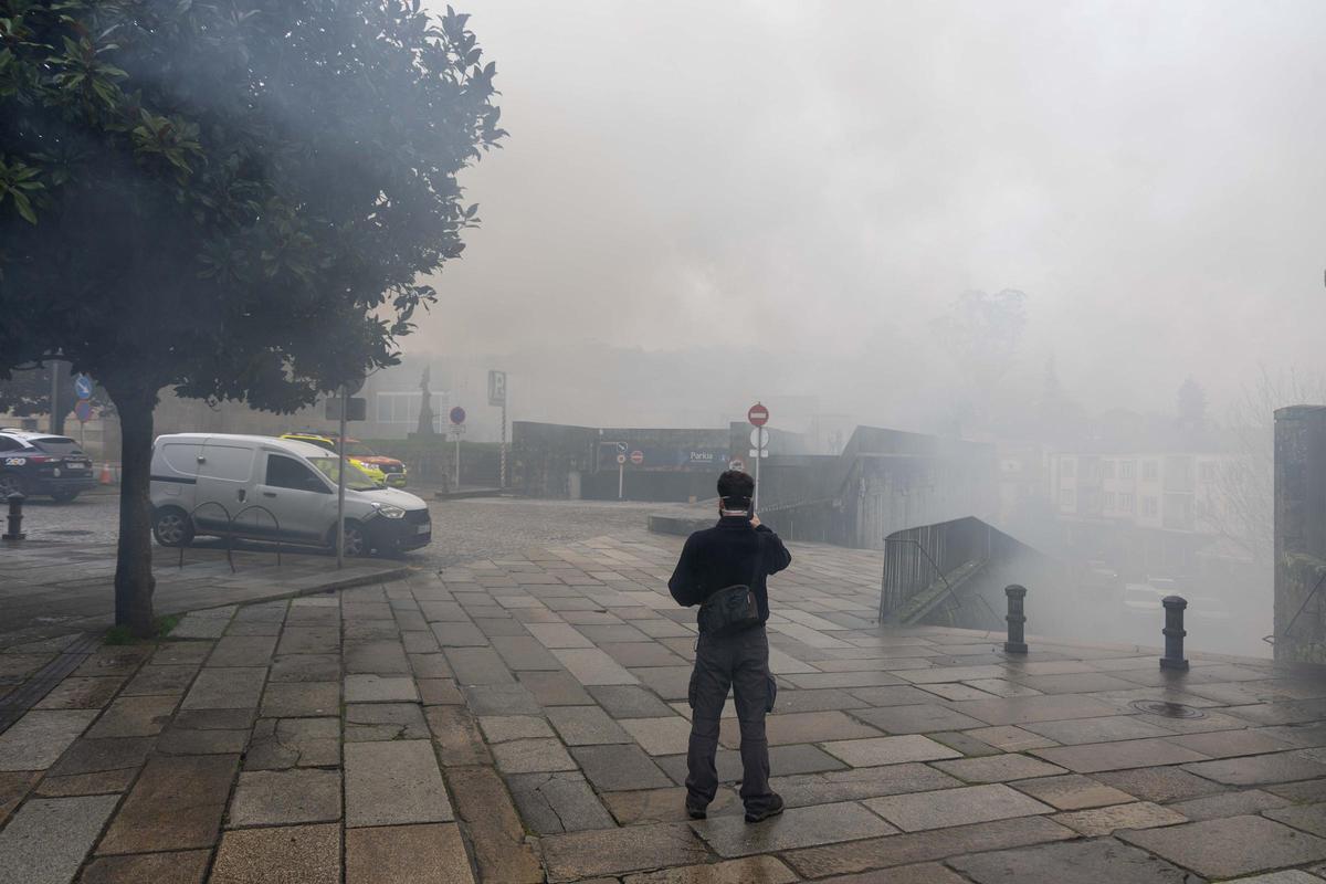 Evacuada la Comisaría de Santiago por un incendio