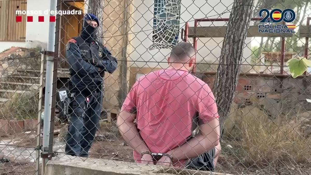 Более 300 полицейских провели операцию против клана в Cabra de Camp