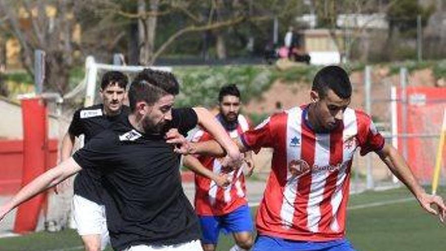 Manresa i Vic van jugar un partit igualat decantat a favor dels visitants