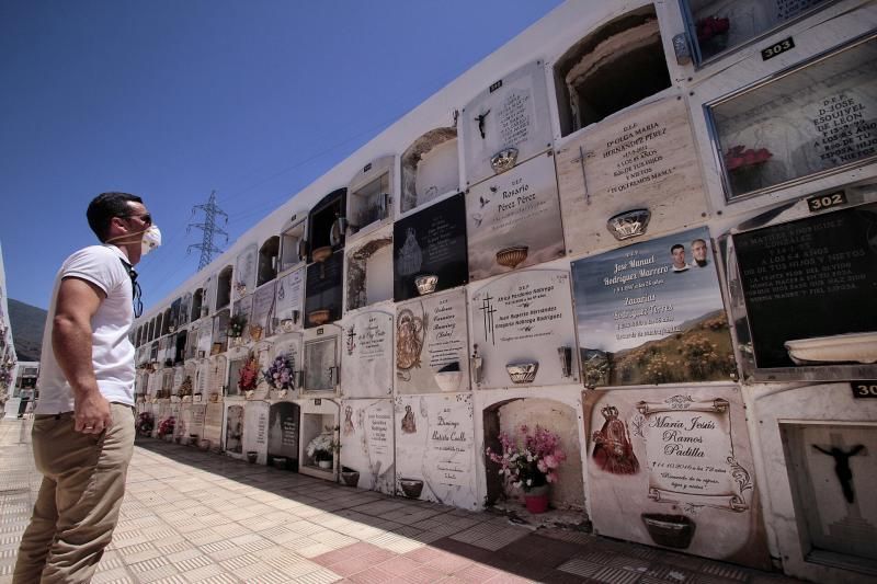 Apertura de los cementerios | 22/05/2020 Cementerio de Candelaria   | 22/05/2020 | Fotógrafo: María Pisaca Gámez