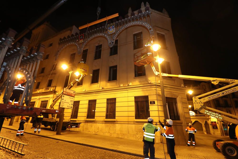 La enramada ya anuncia la Fiesta en Alcoy