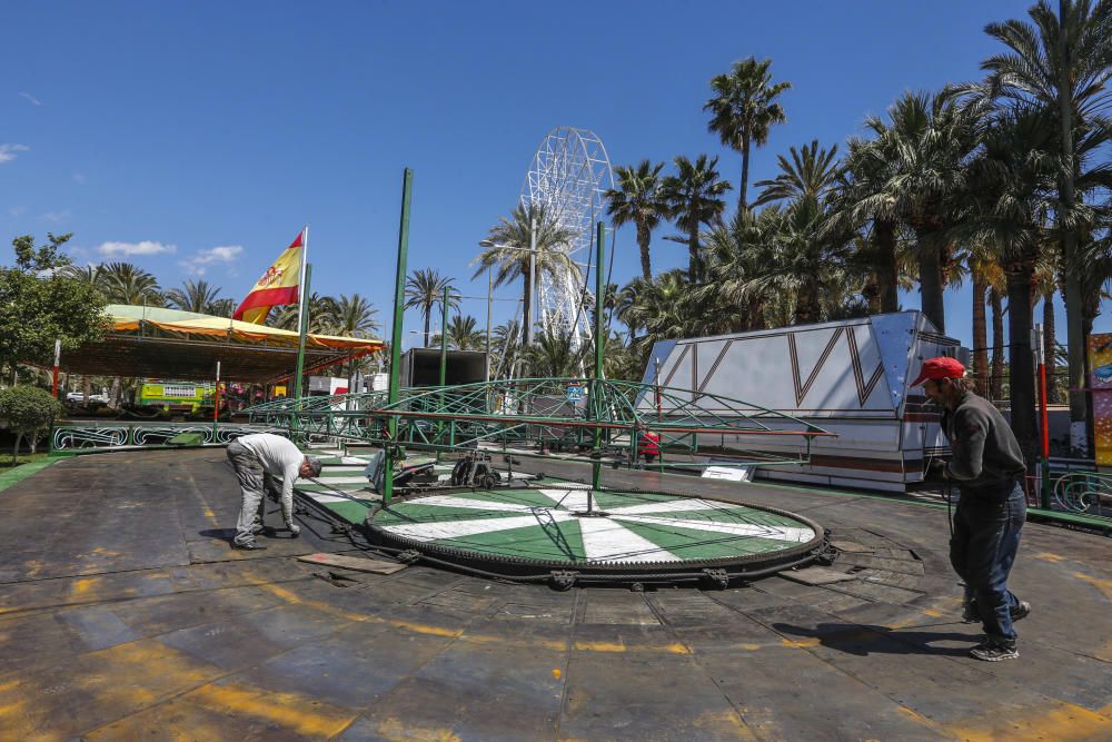 Montaje de la Feria Andaluza de Elche