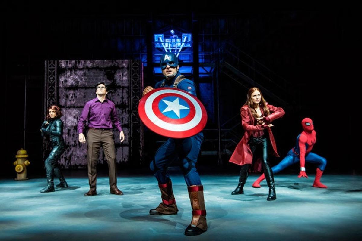 Animación de personajes de Marvel en Disneyland París