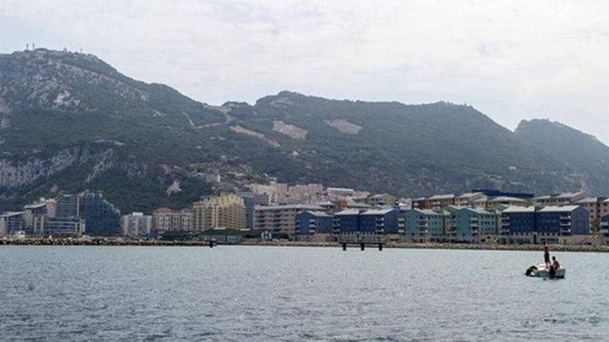 Una pareja británica y sus dos hijos, hallados muertos en Gibraltar