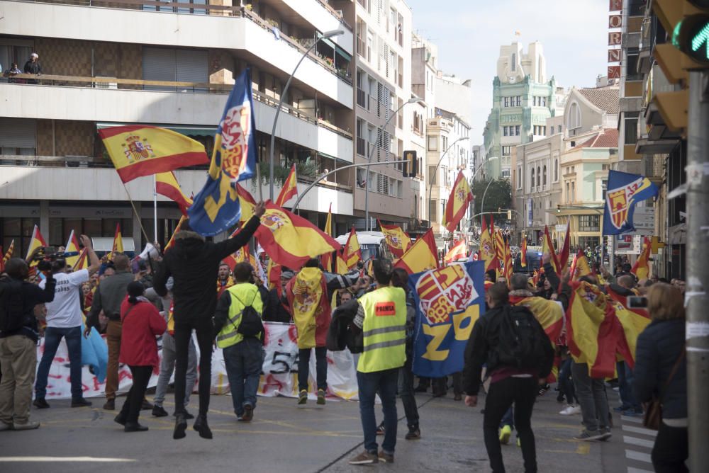 La manifestació per la unitat d''Espanya aplega unes 700 persones a Manresa