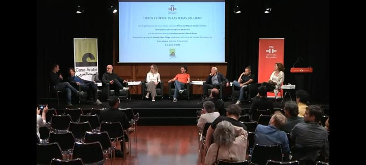 Coloquio en el Instituto Cervantes sobre los libros de Fútbol en la Feria del Libro. 