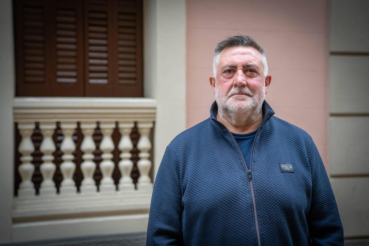 El exconseller y el exlíder de ERC, Joan Puigcercós, en su encuentro con EL PERIÓDICO.
