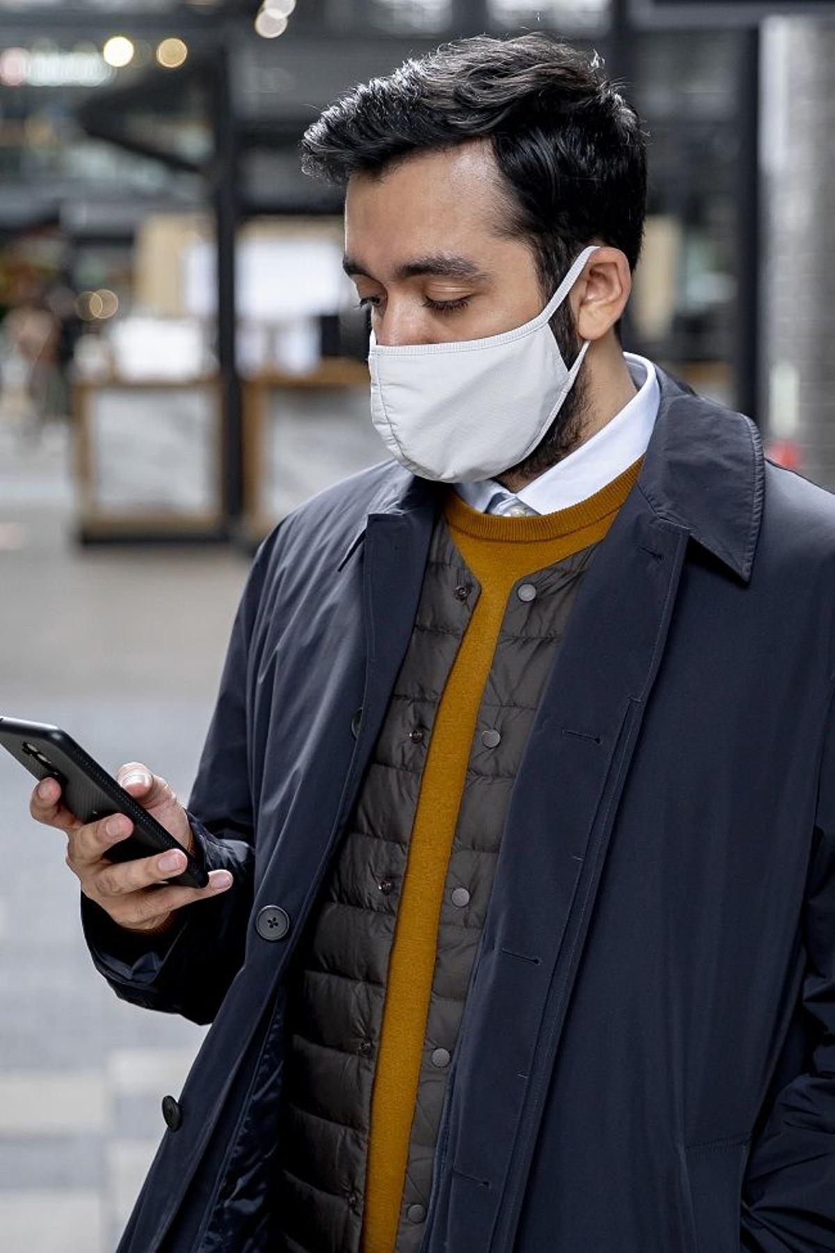 Así son las exitosas mascarillas faciales 'AIRism' de Uniqlo