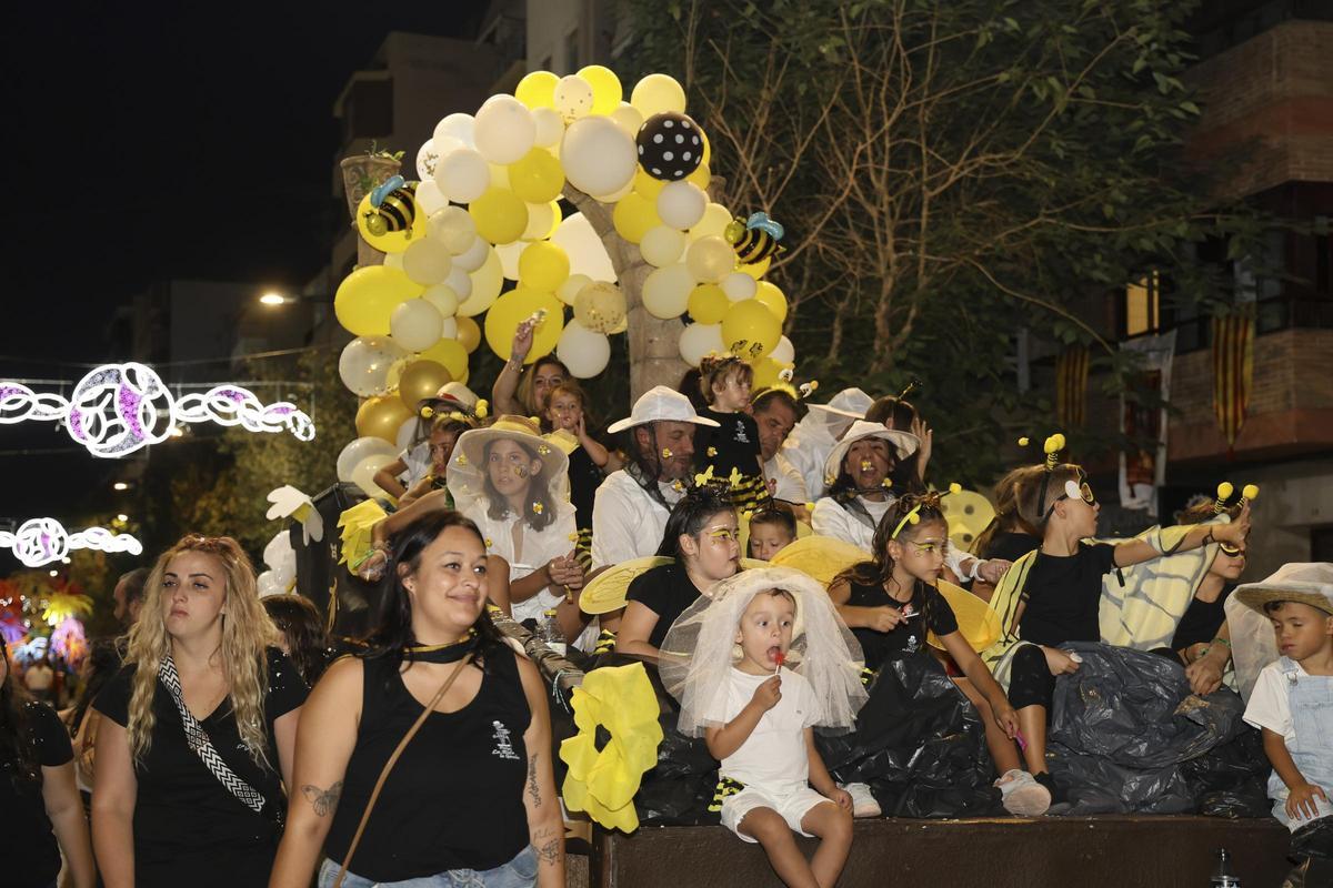 Imagen del desfile de carrozas del pasado año.