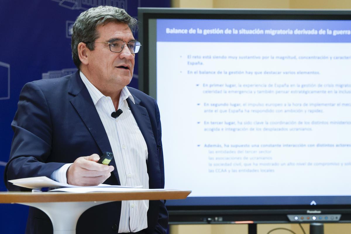 Autònoms: Escrivá abaixa la quota mínima a 200 euros el 2025 per mirar de tancar la reforma Autònoms: Escrivá abaixa la quota mínima a 200 euros el 2025 per mirar de tancar la reforma