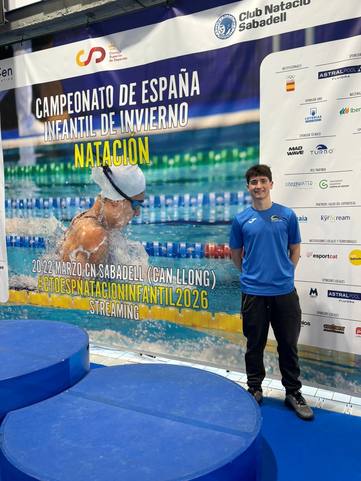 El nadador del CN Xàtiva Ulises Iaschuk en el Campeonato de España Infantil, en Sabadell.