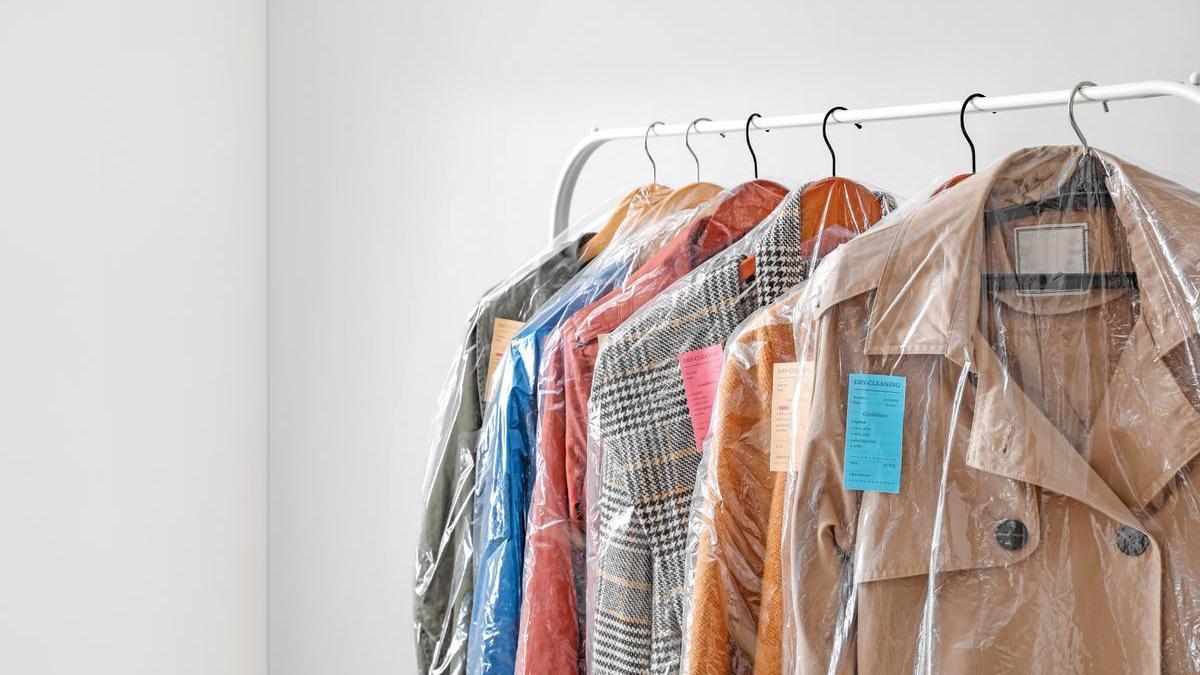 SECAR LA ROPA | El truco para lavar las chaquetas sintéticas y los  plumíferos en la lavadora sin dañarlos y que se sequen inmediatamente