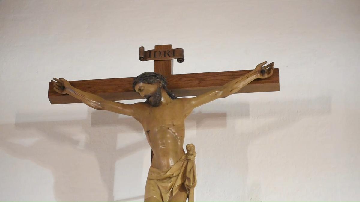 Vídeo | El Cristo del Humilladero, una talla del siglo XV, y la Virgen de la Encarnación, inspirada en la Dolorosa de Salzillo, son las imágenes titulares de la cofradía que procesiona por el barrio de Llopis Ivorra