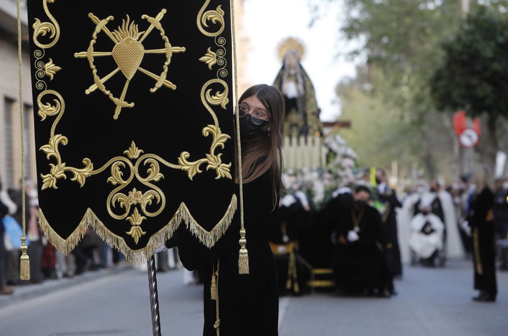 Procesión de Viernes Santo en el Port de Sagunt.