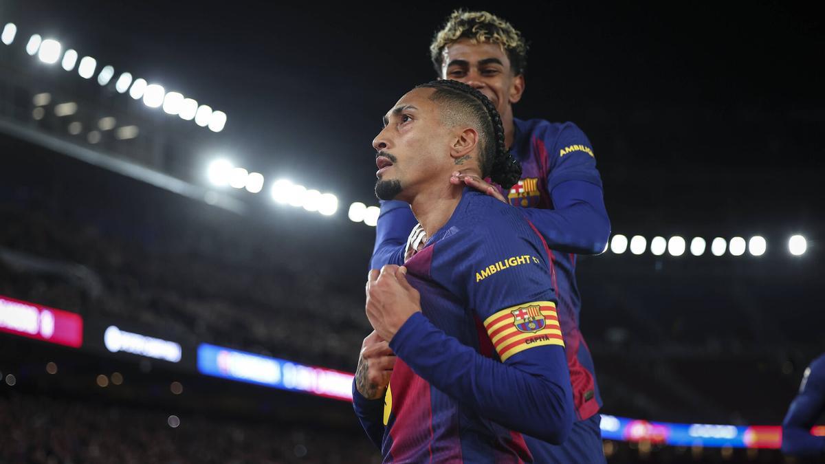 Raphinha elige su top 5 de brasileños en la historia del Barça