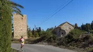 Una fortificación contra los corsarios, abandonada y ahora también okupada en Alicante