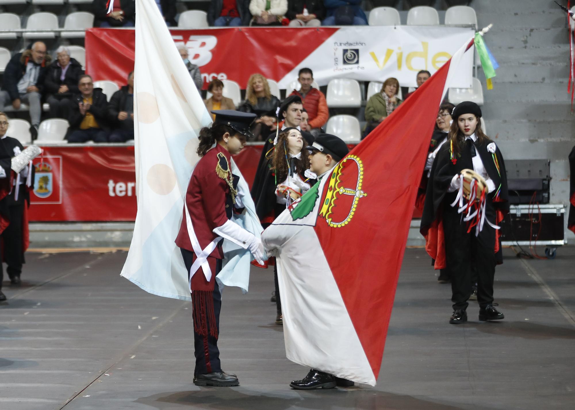 El Certamen de Rondallas regresa al pabellón de As Travesas