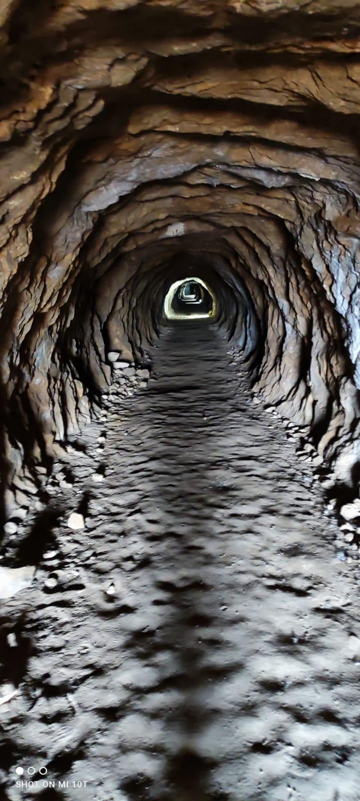 Los visitantes podrán visitar varias de las cuevas y grutas del interior del Cabezo Gordo.