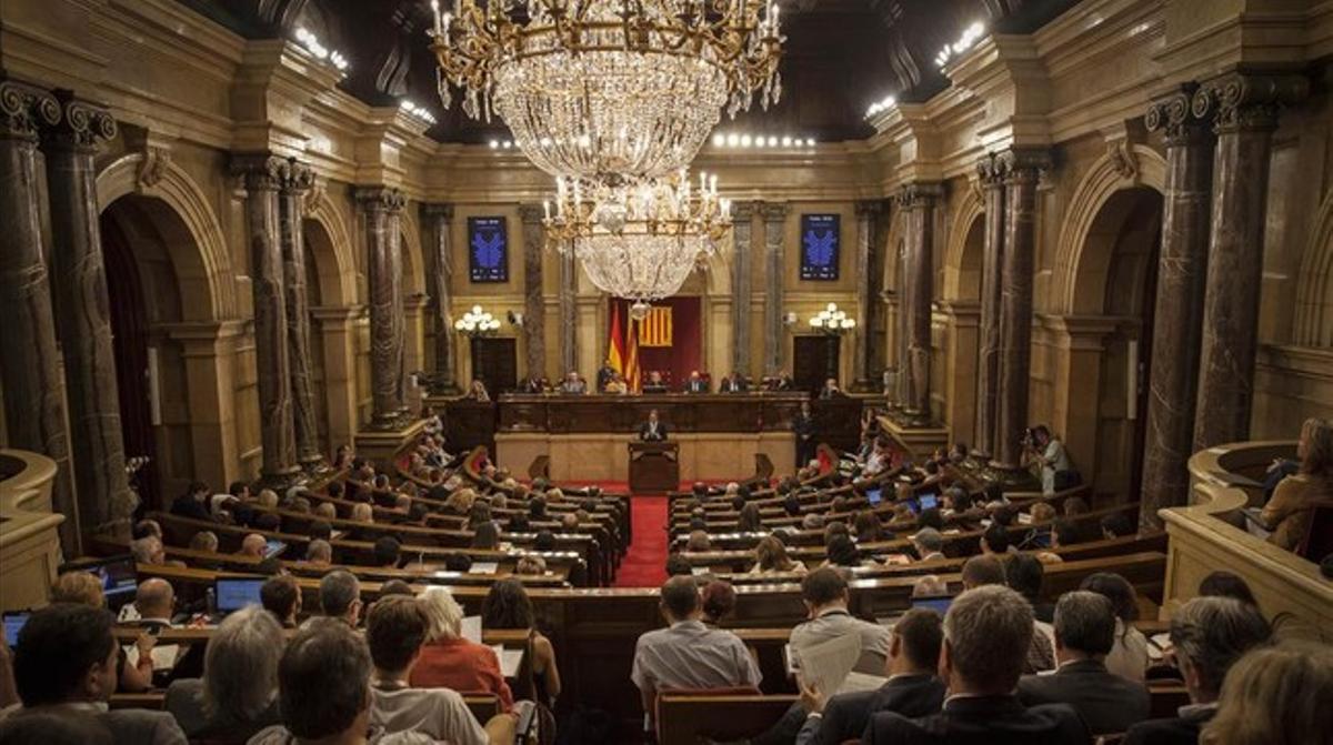 Vista de la sala de plens del Parlament, durant l’últim debat de política general. 