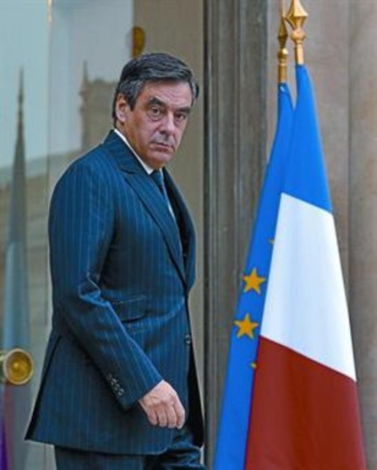 Fillon abandona, ahir, el Palau de l’Elisi a París.