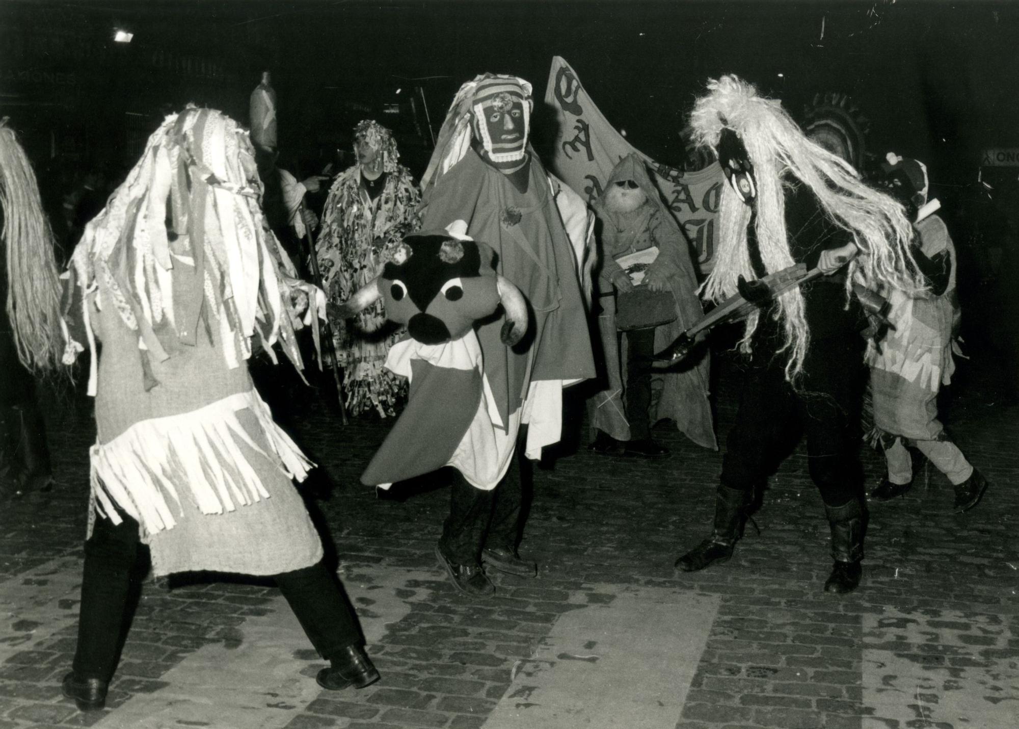 GALERÍA | Revive los carnavales de Zamora en los 90