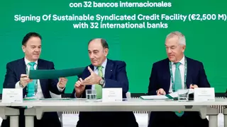 Iberdrola refuerza su liquidez con una línea de crédito de 2.500 millones suscrita por 32 bancos