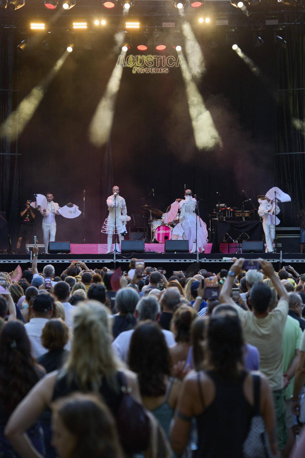 Les imatges del concert de Locomia al Festival Acústica