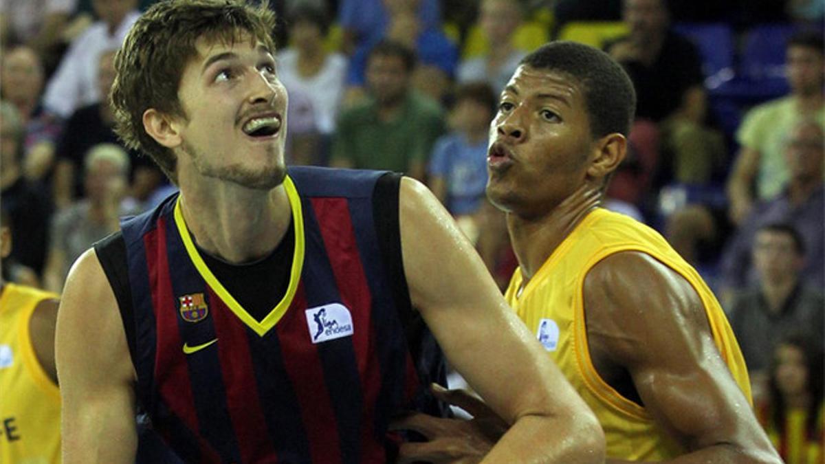 Tibor Pleiss quiere seguir en el Barça