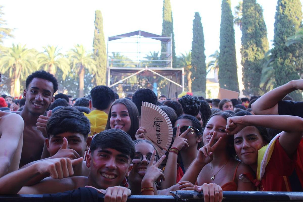 Fotogalería | Así se vive en la Alcazaba de Badajoz la final del Mundial 2026 Fotogalería | Así se vive en la Alcazaba de Badajoz la final del Mundial 2026