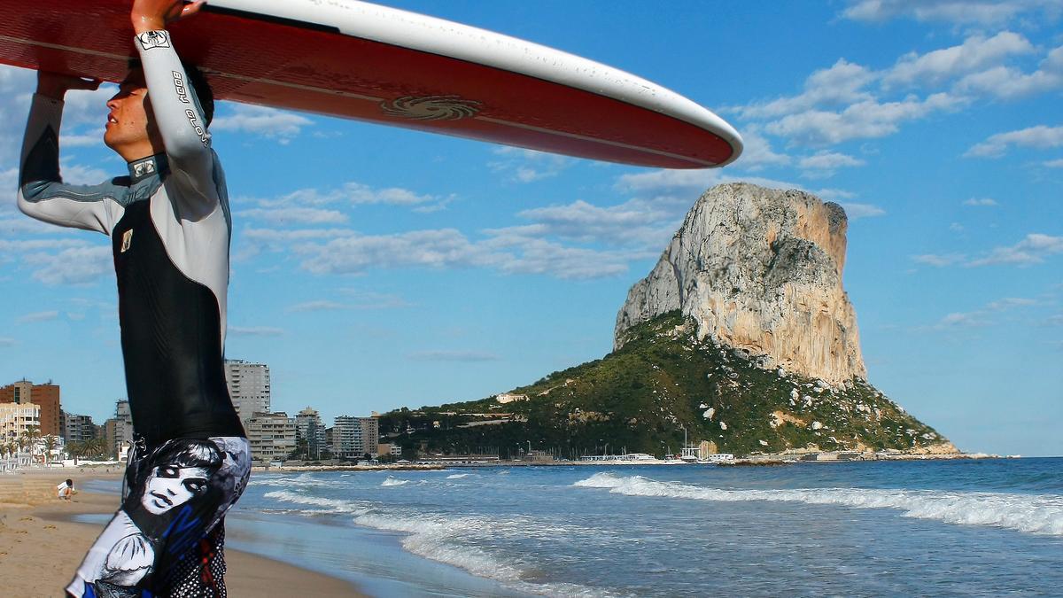 Calp, costa y montaña para practicar deporte.