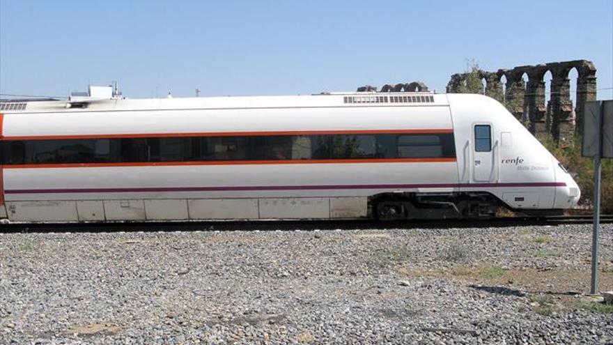 Adif invertirá 1,1 millones en renovar la vía para la conexión con el tren rápido en Mérida