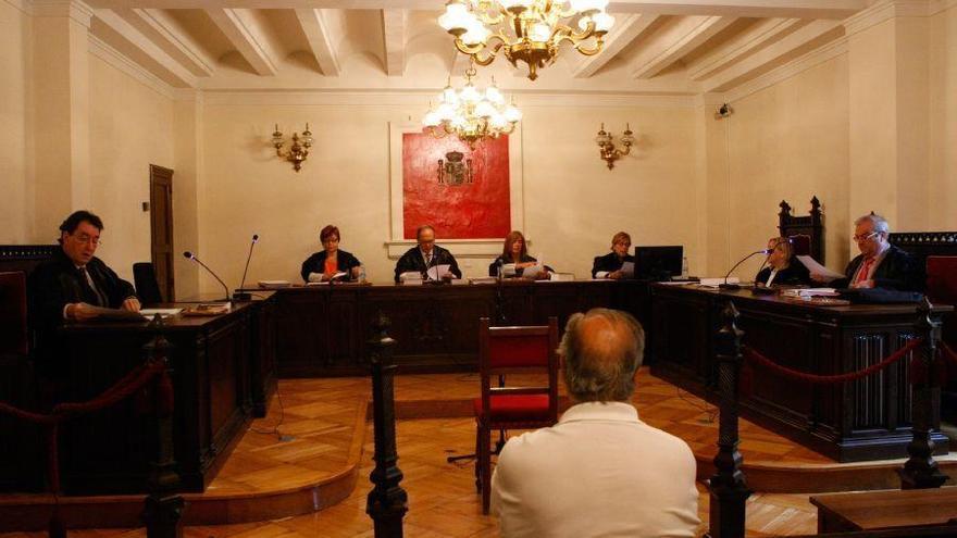 El acusado durante el juicio en la Audiencia