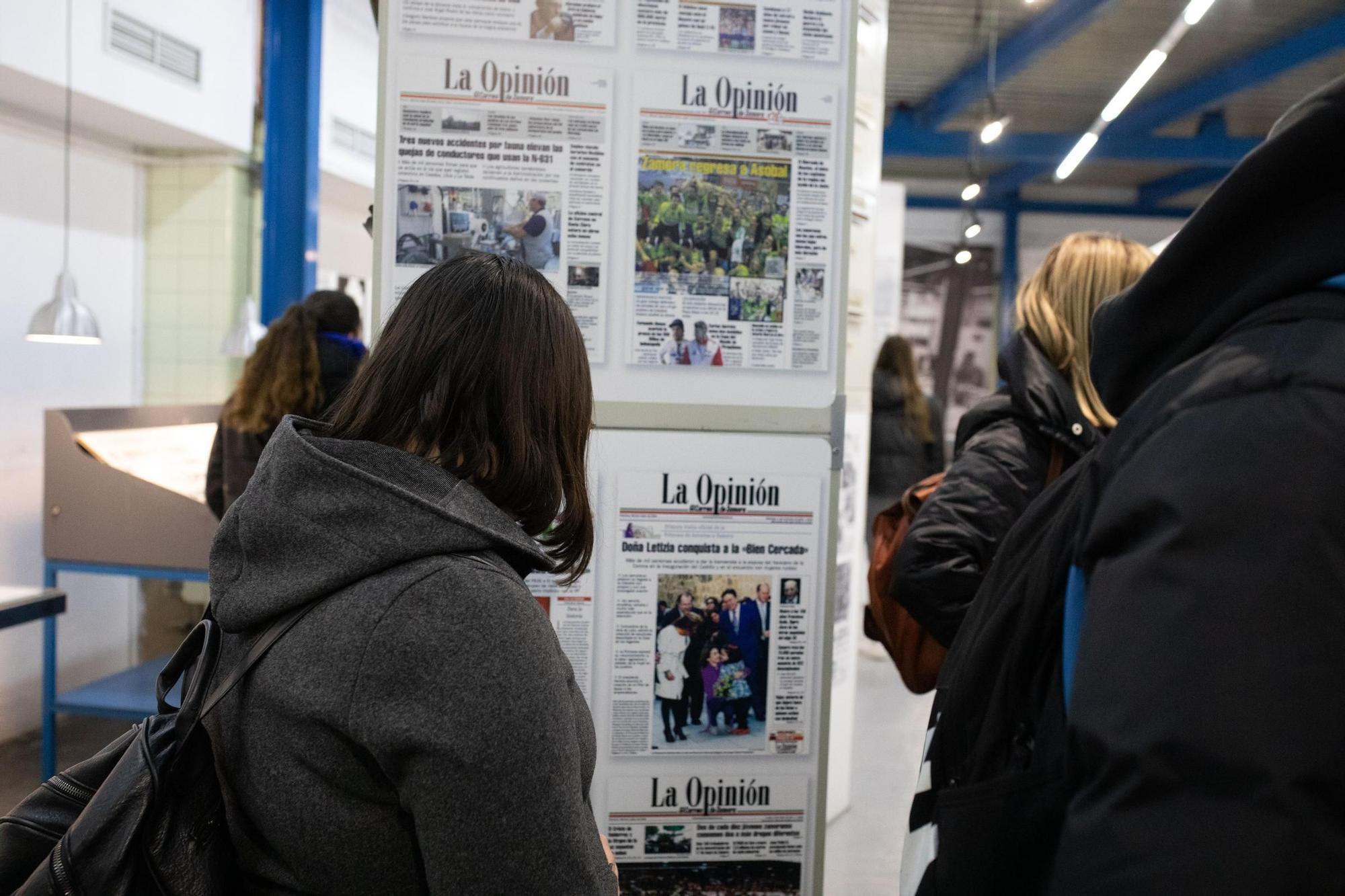 Visita a la exposición del periódico de LA OPINIÓN-EL CORREO DE ZAMORA