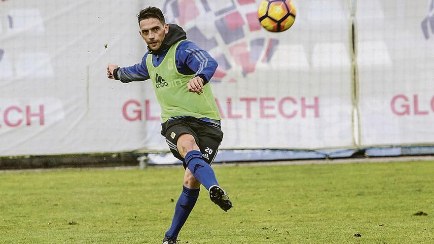 Rocha, en el entrenamiento de ayer en El Requexón.