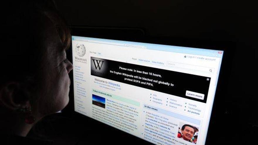 Wikipedia vuelve tras el apagón pero avisa de que la batalla no ha terminado