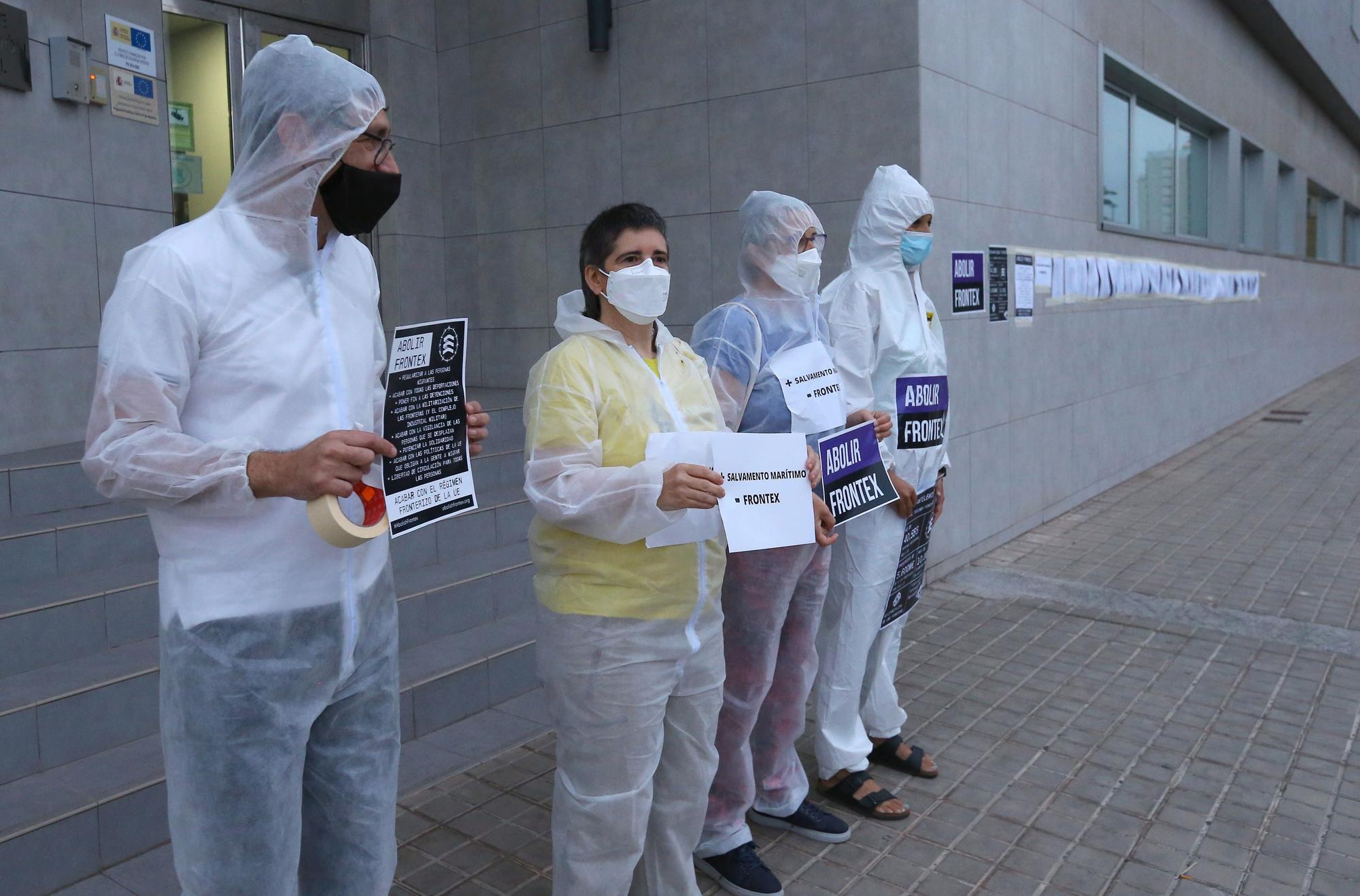 Protesta ante la sede de Fontex en Las Palmas de Gran Canaria