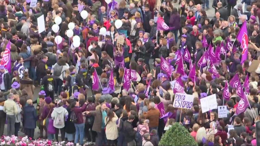 La juez del 8-M rechaza archivar causa contra delegado del Gobierno en Madrid