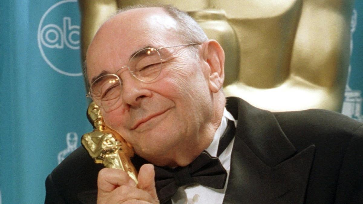 Stanley Donen, con su Oscar honorífico.