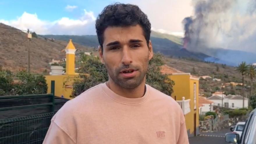 El atleta palmero Samuel García brinda su apoyo a quienes lo han perdido todo en la erupción del volcán de La Palma